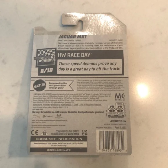 Mattel Hot Wheels Jaguar MK1 - Silver - Picture 7 of 7